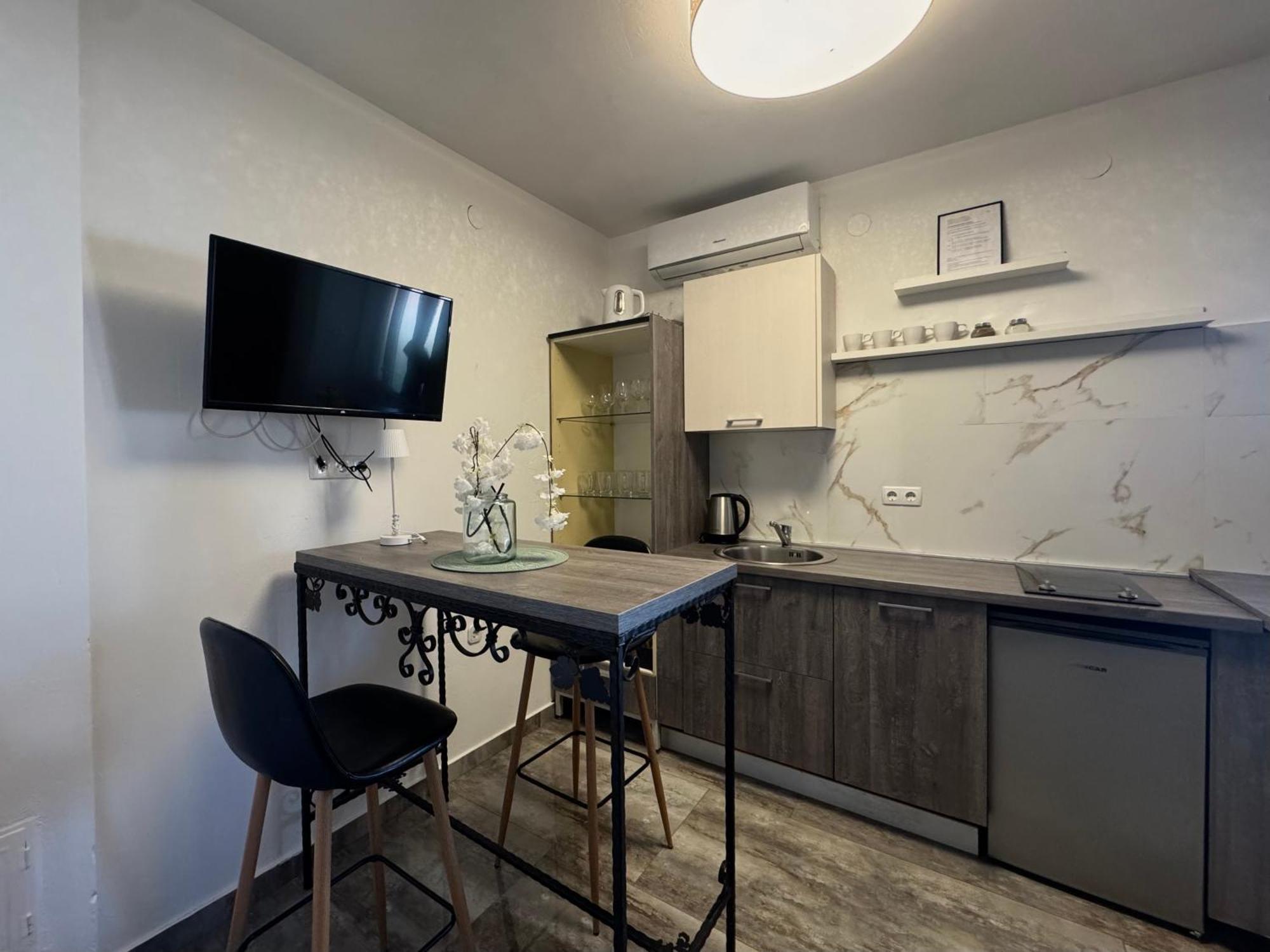 Apartments Orhidelia Nijvice Zewnętrze zdjęcie