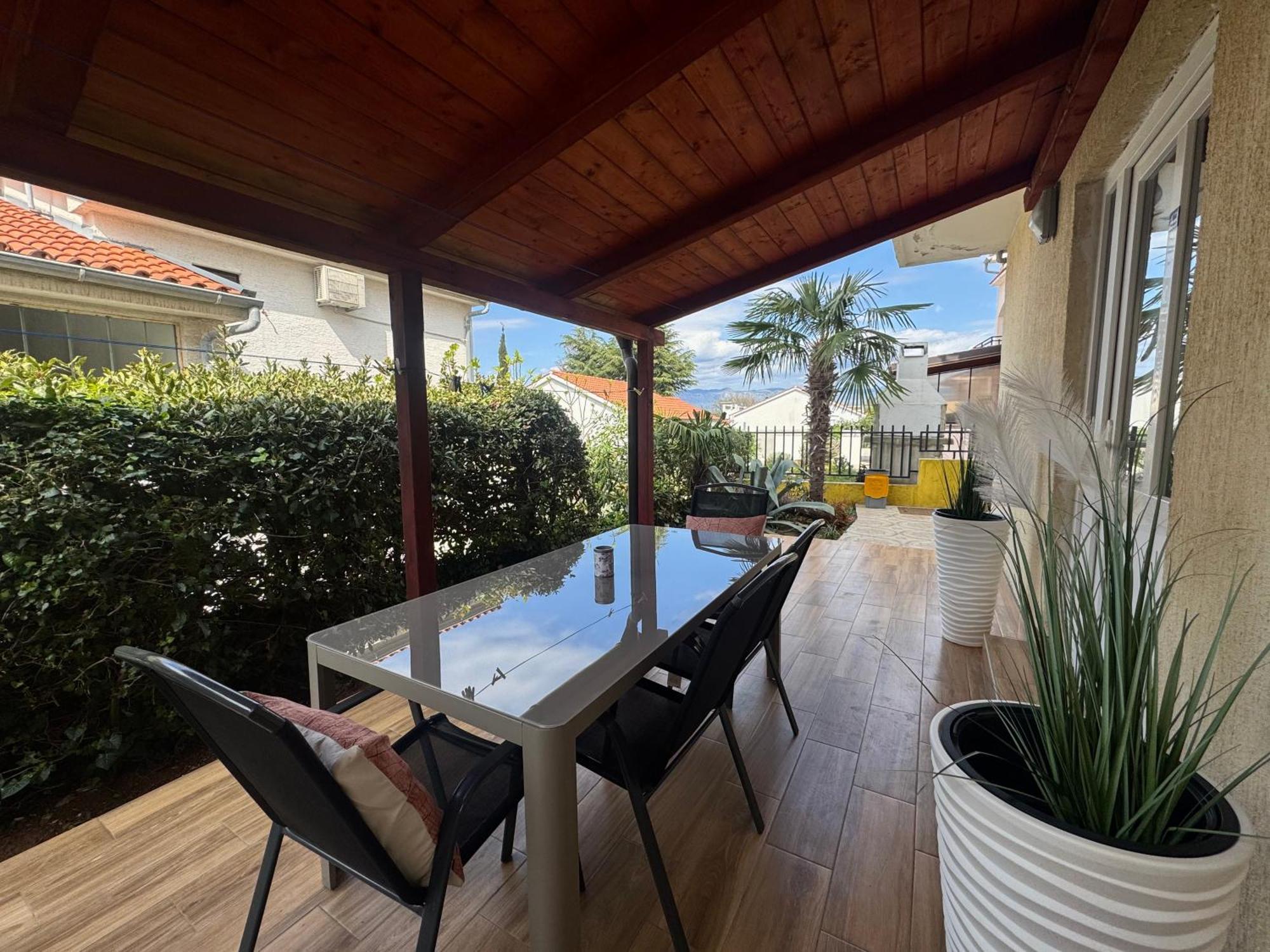 Apartments Orhidelia Nijvice Zewnętrze zdjęcie
