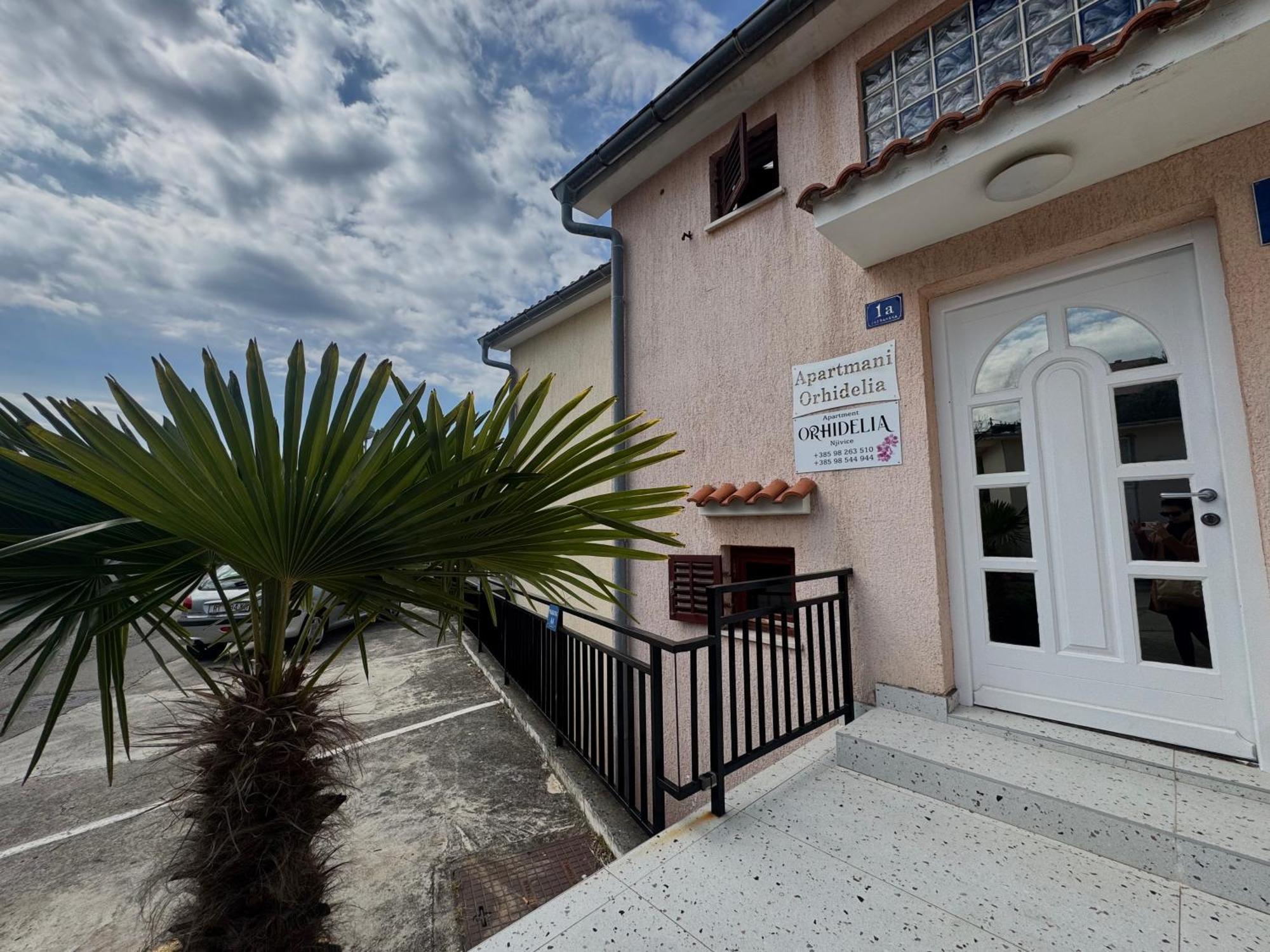 Apartments Orhidelia Nijvice Zewnętrze zdjęcie